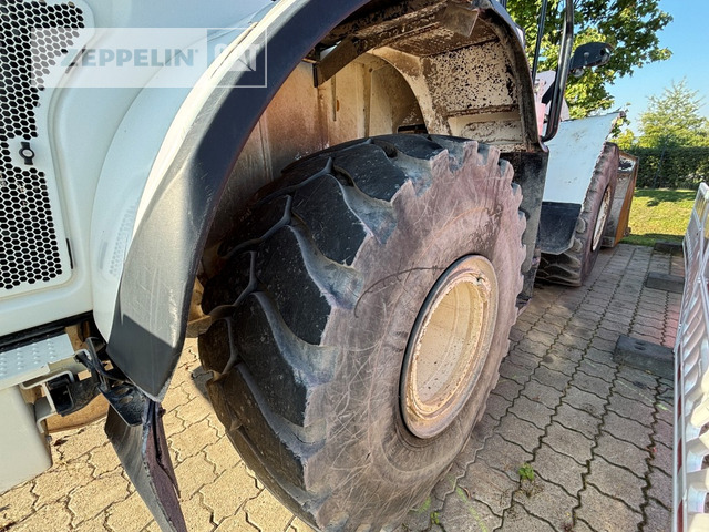 Gumikerekes homlokrakodó Cat 972MXE: 9 kép. Gumikerekes homlokrakodó Cat 972MXE: 9 kép.