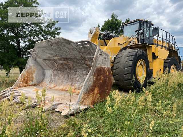 Cat 988KXE - Gumikerekes homlokrakodó: 1 kép. Cat 988KXE - Gumikerekes homlokrakodó: 1 kép.