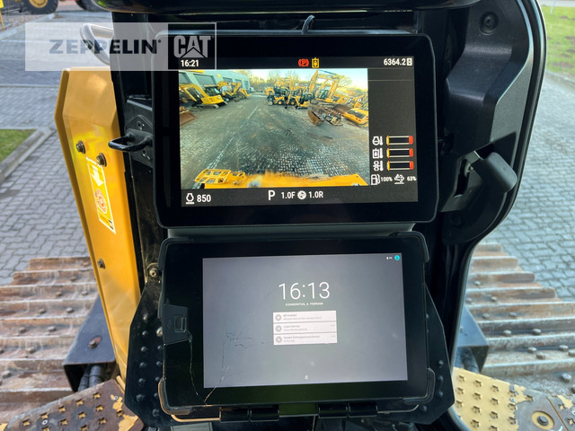 Cat D5 lízing Cat D5: 27 kép.