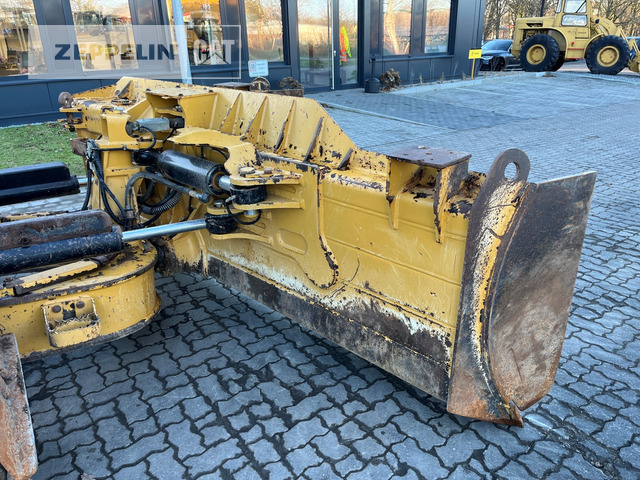 Cat D5 lízing Cat D5: 10 kép.