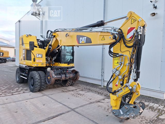 Cat M323F - Kotrógép: 4 kép. Cat M323F - Kotrógép: 4 kép.