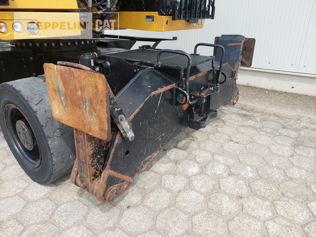 Hulladék kotró Cat MH3022-06C: 17 kép.