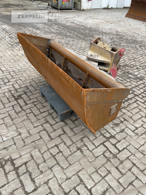 Cat Prim.-Prod Komponent - Kotró kanál: 2 kép. Cat Prim.-Prod Komponent - Kotró kanál: 2 kép.