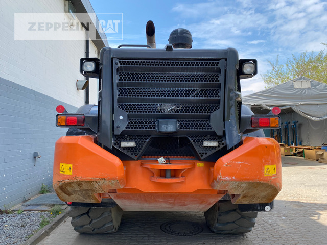 Hitachi ZW310-6 - Gumikerekes homlokrakodó: 5 kép. Hitachi ZW310-6 - Gumikerekes homlokrakodó: 5 kép.