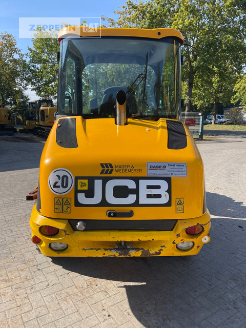 Jcb 406 - Gumikerekes homlokrakodó: 3 kép. Jcb 406 - Gumikerekes homlokrakodó: 3 kép.