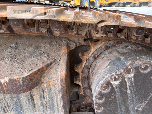 Komatsu HB215LC-2 - Lánctalpas kotró: 5 kép. Komatsu HB215LC-2 - Lánctalpas kotró: 5 kép.