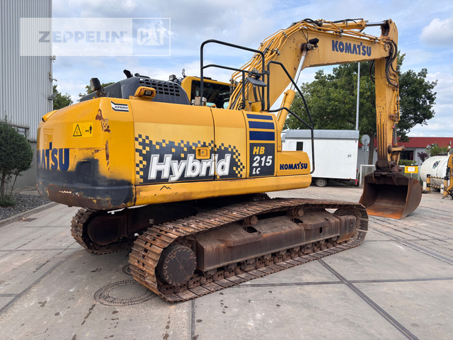 Komatsu HB215LC-2 - Lánctalpas kotró: 3 kép. Komatsu HB215LC-2 - Lánctalpas kotró: 3 kép.