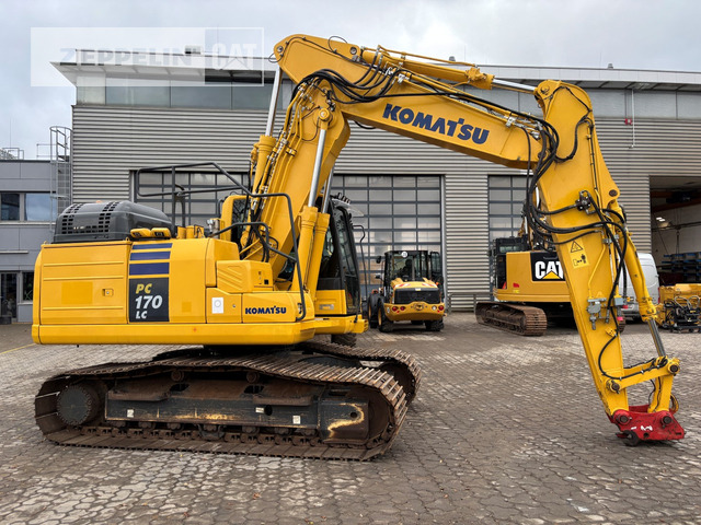 Komatsu PC170 - Lánctalpas kotró: 4 kép. Komatsu PC170 - Lánctalpas kotró: 4 kép.