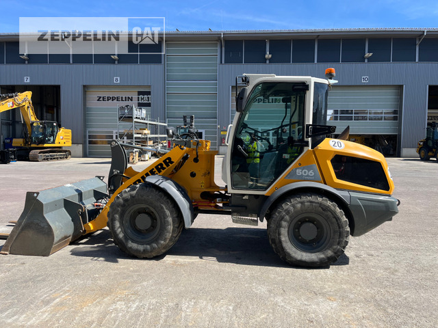 Liebherr L506 - Gumikerekes homlokrakodó: 1 kép. Liebherr L506 - Gumikerekes homlokrakodó: 1 kép.
