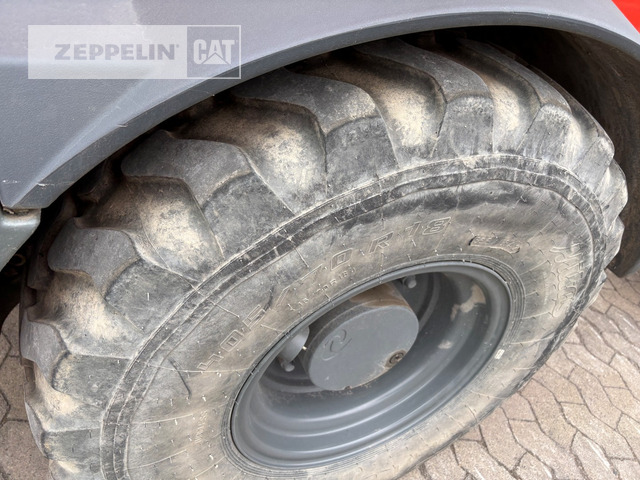 Liebherr L506 lízing Liebherr L506: 9 kép. Liebherr L506 lízing Liebherr L506: 9 kép.