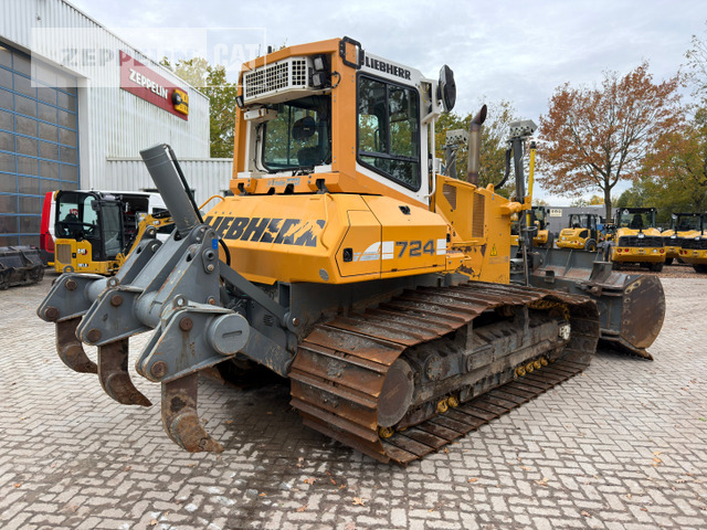 Liebherr PR724 - Buldózer: 3 kép. Liebherr PR724 - Buldózer: 3 kép.
