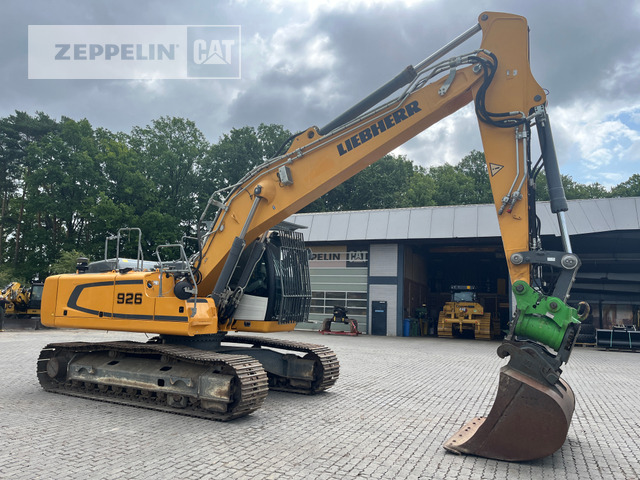 Liebherr R926 - Lánctalpas kotró: 2 kép. Liebherr R926 - Lánctalpas kotró: 2 kép.