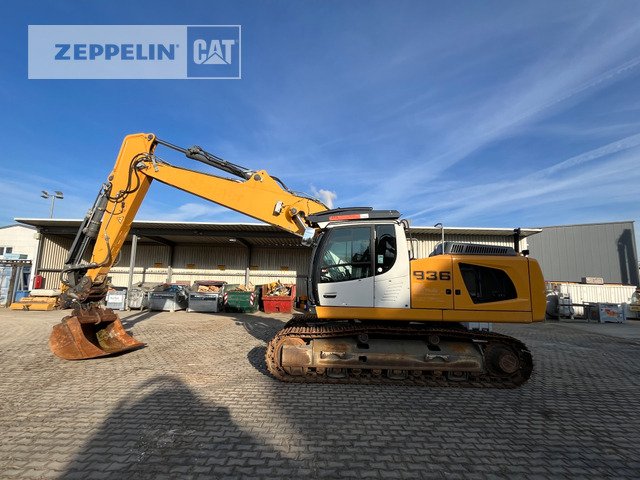 Liebherr R936NLC - Bontó kotrógép: 2 kép. Liebherr R936NLC - Bontó kotrógép: 2 kép.