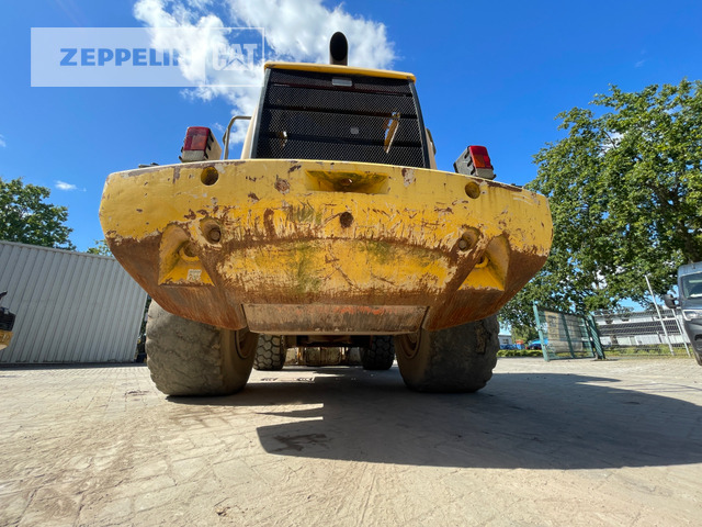 New Holland W190 - Gumikerekes homlokrakodó: 5 kép. New Holland W190 - Gumikerekes homlokrakodó: 5 kép.