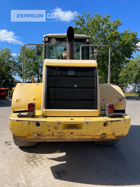 New Holland W190 - Gumikerekes homlokrakodó: 4 kép. New Holland W190 - Gumikerekes homlokrakodó: 4 kép.