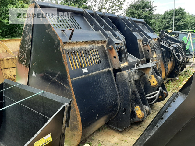 Resch-Ka-Tec HKS3400mm 9,0m³ Fest - Rakodókanál: 2 kép. Resch-Ka-Tec HKS3400mm 9,0m³ Fest - Rakodókanál: 2 kép.