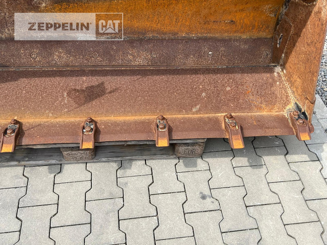 Sonstiges Kombi-/Klappschaufel - Rakodókanál: 5 kép. Sonstiges Kombi-/Klappschaufel - Rakodókanál: 5 kép.