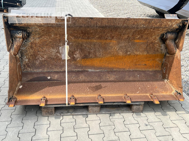 Sonstiges Kombi-/Klappschaufel - Rakodókanál: 1 kép. Sonstiges Kombi-/Klappschaufel - Rakodókanál: 1 kép.