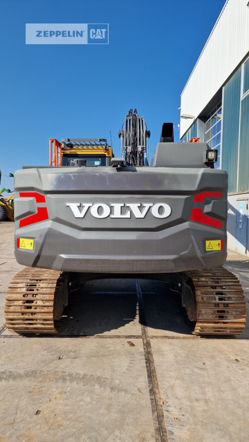 Volvo EC200E - Lánctalpas kotró: 5 kép. Volvo EC200E - Lánctalpas kotró: 5 kép.