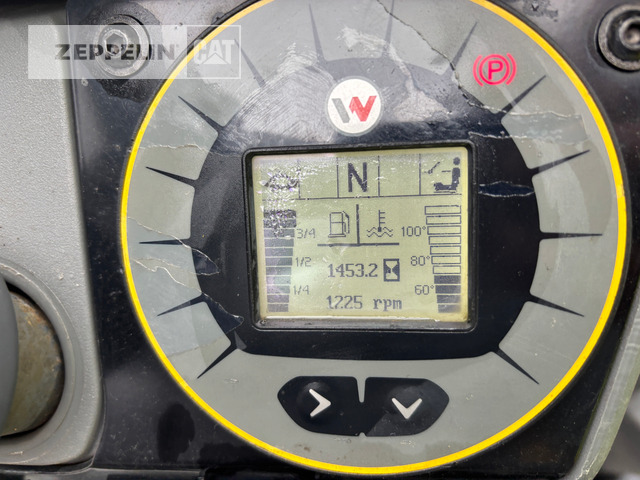 Wacker DW30 - Csuklós dömper: 3 kép. Wacker DW30 - Csuklós dömper: 3 kép.