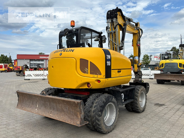 Wacker ZM110 - Gumikerekes kotró: 5 kép. Wacker ZM110 - Gumikerekes kotró: 5 kép.