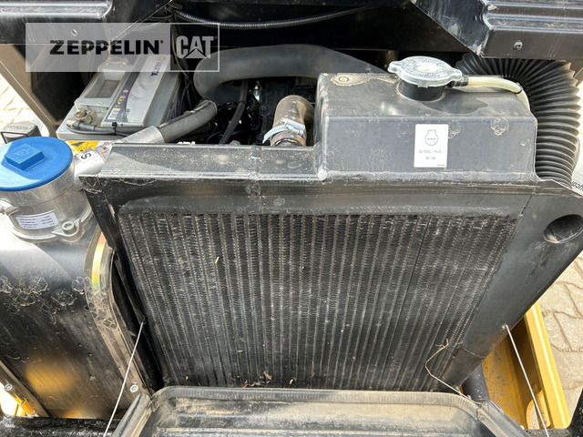 Zeppelin ZL25 lízing Zeppelin ZL25: 11 kép.