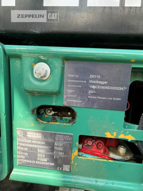 Gumikerekes kotró Zeppelin ZM110: 9 kép.