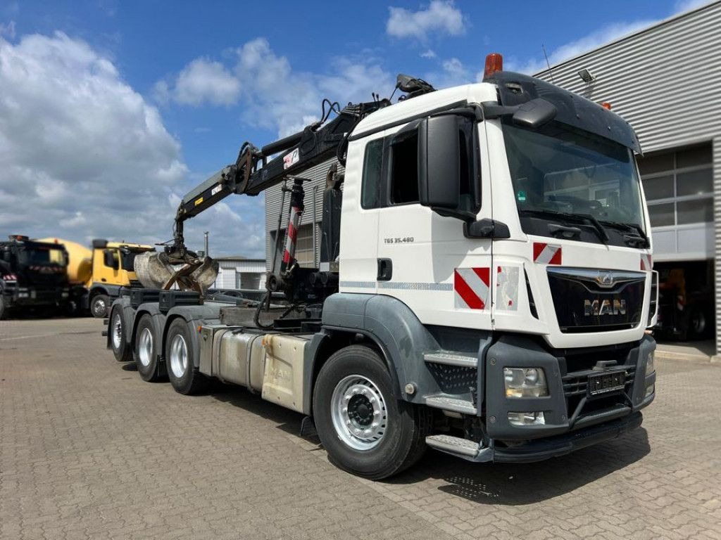MAN TG-S 35.480 8x4 BL Abrollkipper mit Kran Penz-15 - Horgos rakodó teherautó, Darus autó: 2 kép. MAN TG-S 35.480 8x4 BL Abrollkipper mit Kran Penz-15 - Horgos rakodó teherautó, Darus autó: 2 kép.