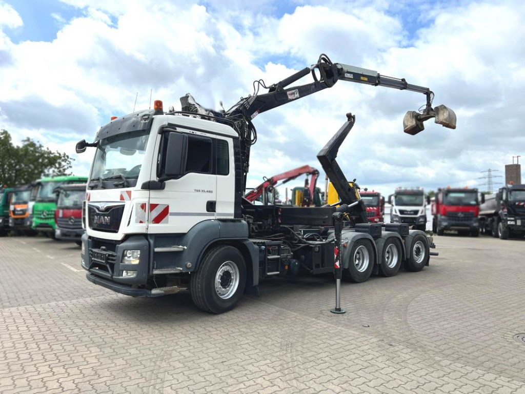 MAN TG-S 35.480 8x4 BL Abrollkipper mit Kran Penz-15L9.80+Meiller RK 30.60L  Lenk-Lift Achse - Horgos rakodó teherautó, Darus autó: 1 kép. MAN TG-S 35.480 8x4 BL Abrollkipper mit Kran Penz-15L9.80+Meiller RK 30.60L  Lenk-Lift Achse - Horgos rakodó teherautó, Darus autó: 1 kép.
