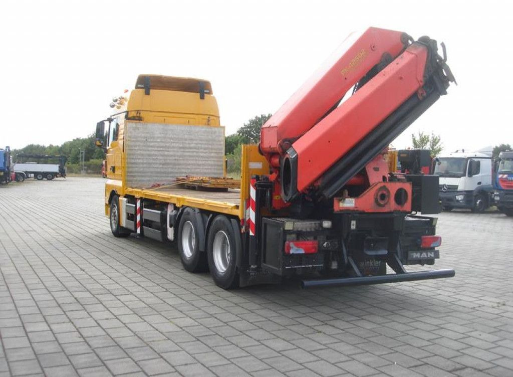 MAN TG-X 26.440 6x4 BL Pritsche Heckkran Palf. PK 42 - Platós teherautó, Darus autó: 3 kép. MAN TG-X 26.440 6x4 BL Pritsche Heckkran Palf. PK 42 - Platós teherautó, Darus autó: 3 kép.