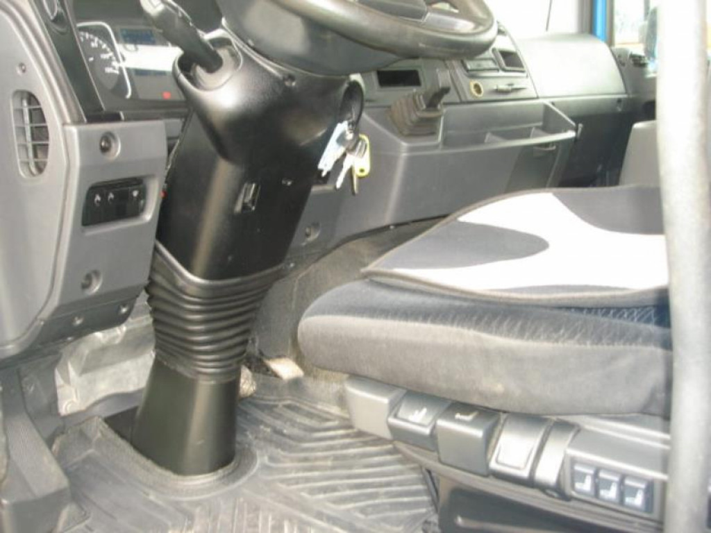MERCEDES-BENZ Atego 1524 K Absetzkipper TOP +Funkfernbed. - Konténerszállító: 3 kép. MERCEDES-BENZ Atego 1524 K Absetzkipper TOP +Funkfernbed. - Konténerszállító: 3 kép.