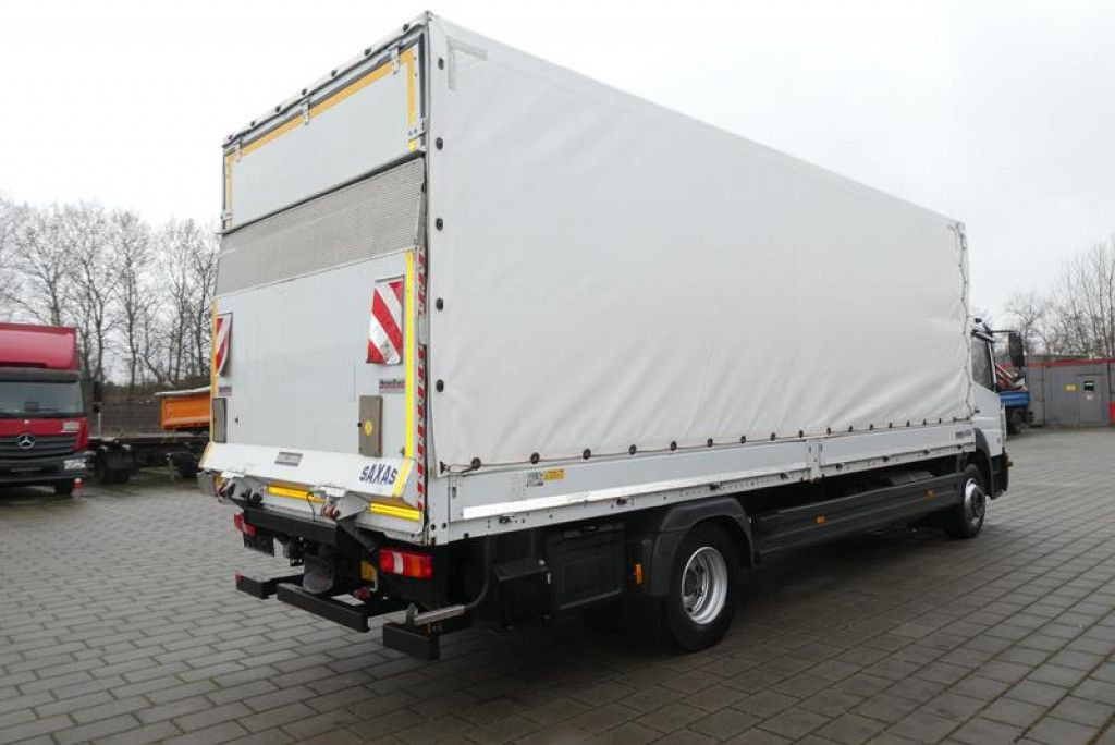 Mercedes-Benz Atego 1527 L Pritsche LBW - Ponyvás teherautó: 3 kép. Mercedes-Benz Atego 1527 L Pritsche LBW - Ponyvás teherautó: 3 kép.