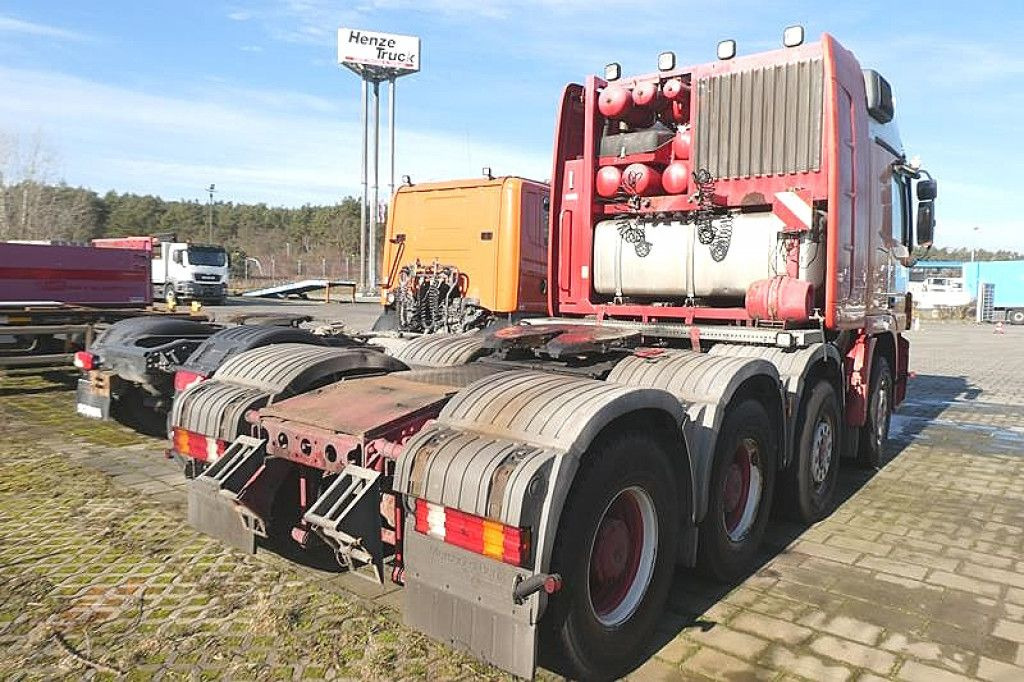 Mercedes-Benz Actros 4160 SLT 8x4/4 SZM TITAN -155to.-!! - Nyergesvontató: 3 kép. Mercedes-Benz Actros 4160 SLT 8x4/4 SZM TITAN -155to.-!! - Nyergesvontató: 3 kép.