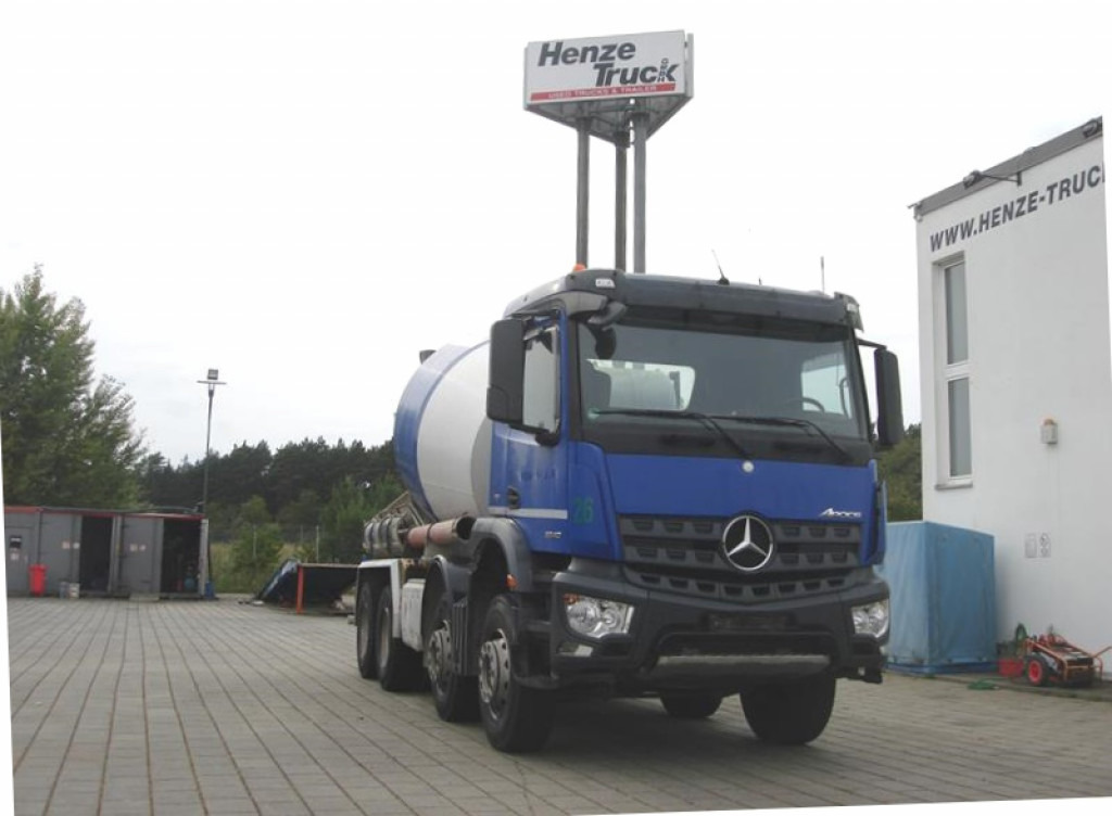 MERCEDES-BENZ Arocs 3240 B Betonmischer Stetter - Teherautó: 1 kép. MERCEDES-BENZ Arocs 3240 B Betonmischer Stetter - Teherautó: 1 kép.