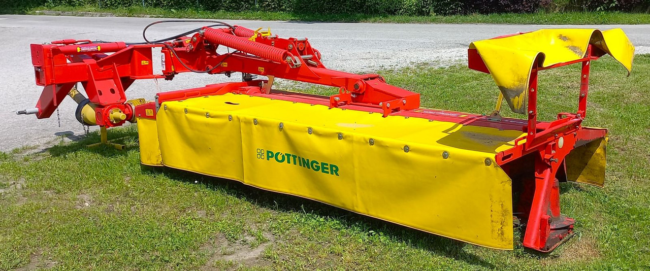 Pöttinger NOVA CAT 305 H - Fűkasza: 5 kép. Pöttinger NOVA CAT 305 H - Fűkasza: 5 kép.