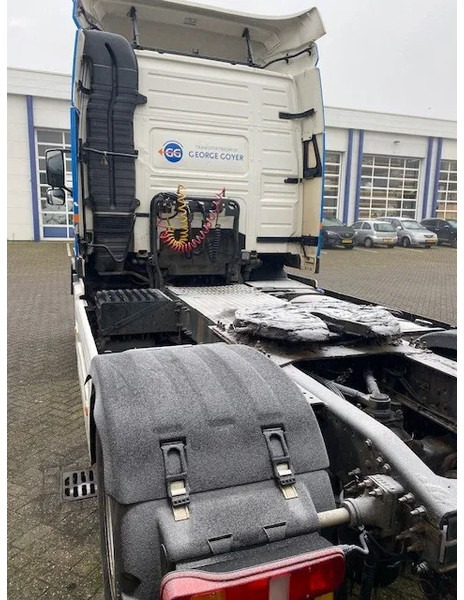 Volvo FM 400 globetrotter trekker - Nyergesvontató: 3 kép. Volvo FM 400 globetrotter trekker - Nyergesvontató: 3 kép.