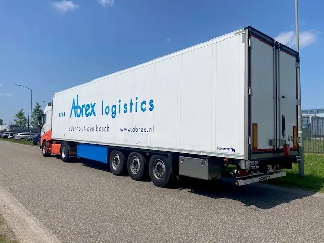 Schmitz Cargobull SCB 53B koelvries met carrier vector 1950MT 2 temp en tussenwand, - Félpótkocsi hűtős: 3 kép. Schmitz Cargobull SCB 53B koelvries met carrier vector 1950MT 2 temp en tussenwand, - Félpótkocsi hűtős: 3 kép.