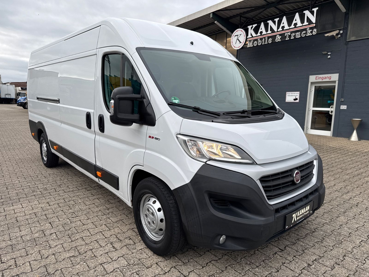 Fiat Ducato 2.3 Maxi Kasten 35 150 L5H2 RS: 4035 - Furgon: 1 kép. Fiat Ducato 2.3 Maxi Kasten 35 150 L5H2 RS: 4035 - Furgon: 1 kép.