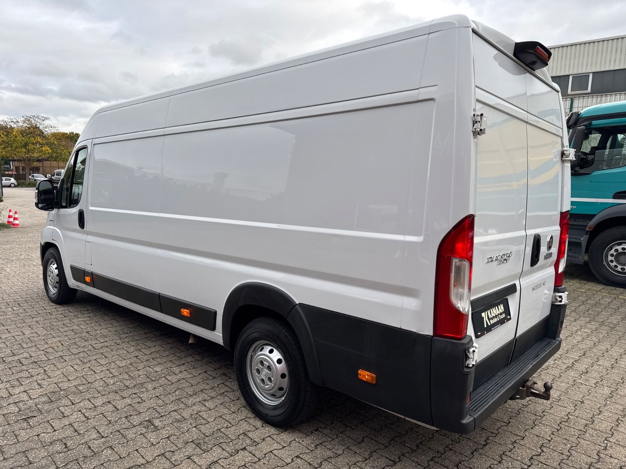 Fiat Ducato 2.3 Maxi Kasten 35 150 L5H2 RS: 4035 - Furgon: 5 kép. Fiat Ducato 2.3 Maxi Kasten 35 150 L5H2 RS: 4035 - Furgon: 5 kép.