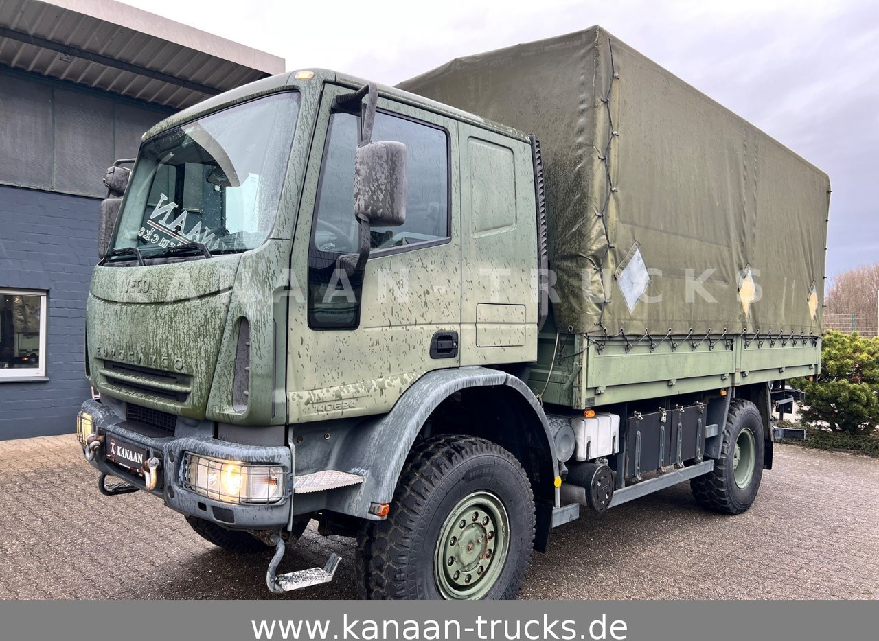 Iveco 140 E240 Eurocargo 4x4 Miltär Camper Expedition - Ponyvás teherautó: 2 kép. Iveco 140 E240 Eurocargo 4x4 Miltär Camper Expedition - Ponyvás teherautó: 2 kép.