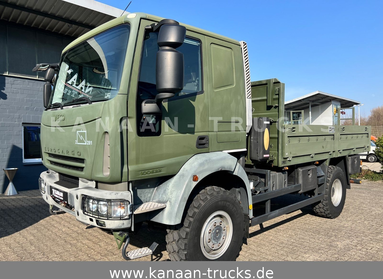 Iveco ML100E22WM-BW 4x4 Camper Exped 8.670Km - Platós teherautó: 3 kép. Iveco ML100E22WM-BW 4x4 Camper Exped 8.670Km - Platós teherautó: 3 kép.