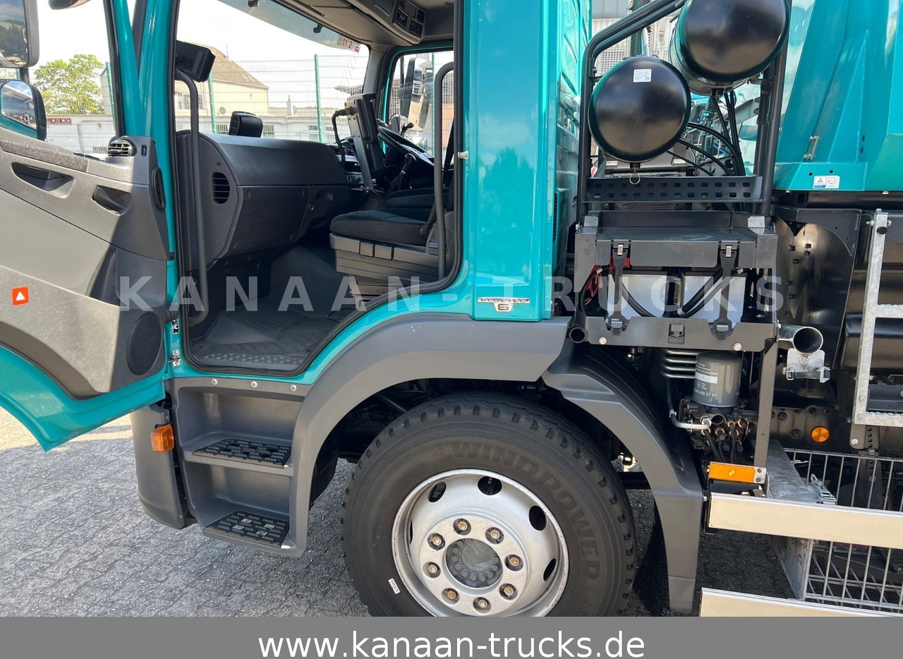 Utcaseprő gép Mercedes-Benz 1324 Atego Johnston  VS651   154TKM  Euro6c: 10 kép.