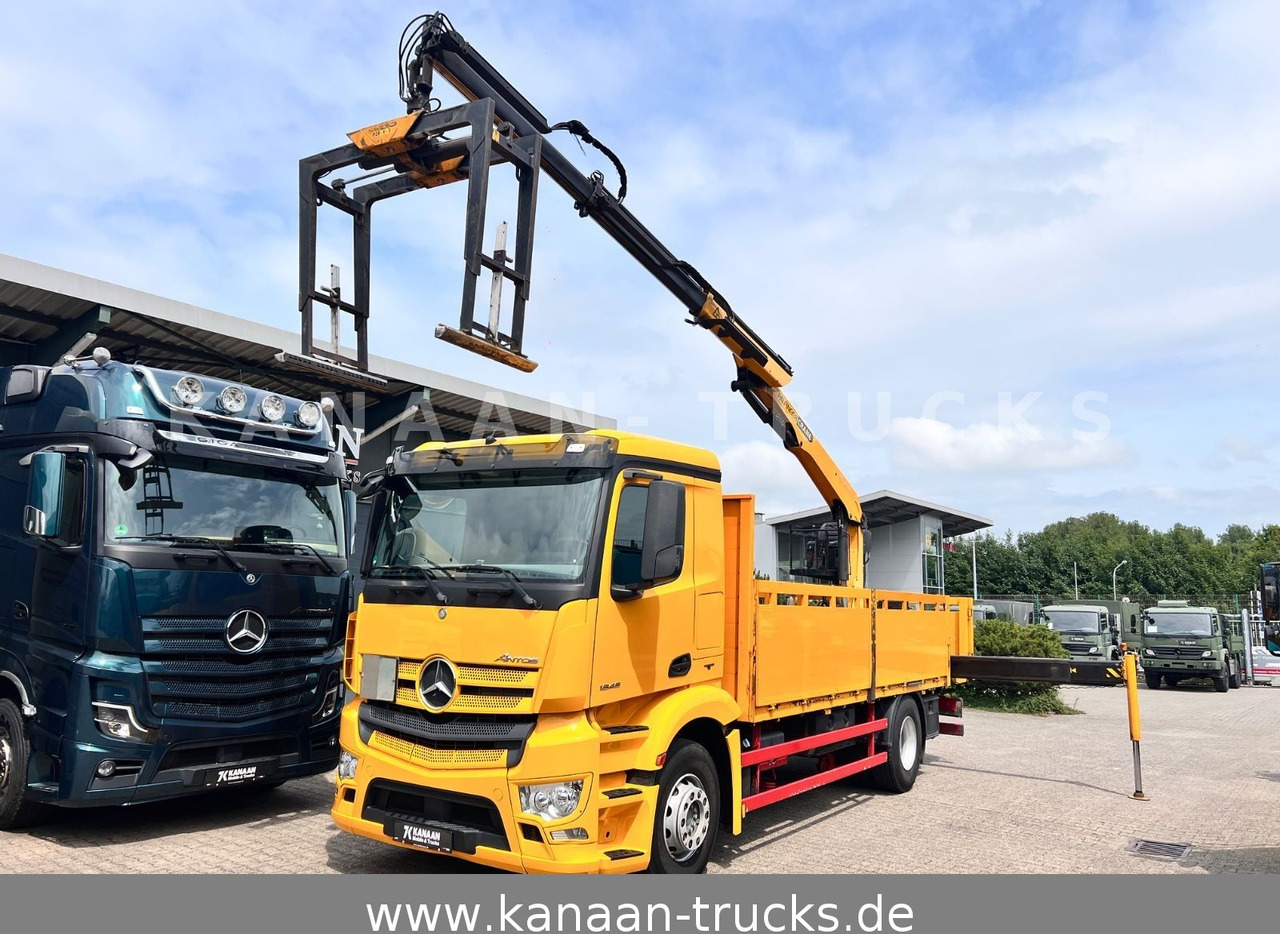Mercedes-Benz 1845 Antos 4x2 Baustoffkran Palfinger 21001L - Darus autó: 3 kép. Mercedes-Benz 1845 Antos 4x2 Baustoffkran Palfinger 21001L - Darus autó: 3 kép.