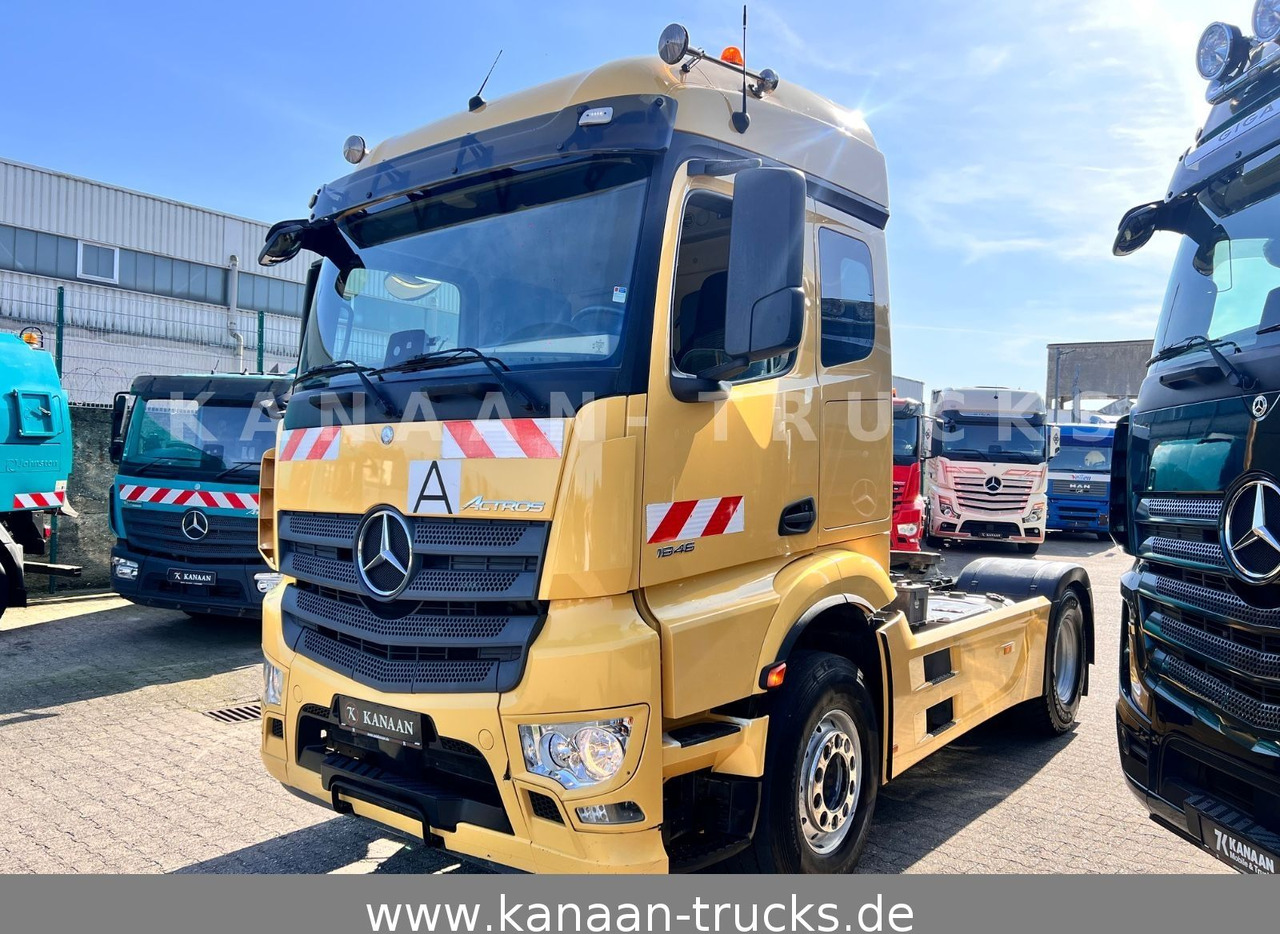 Mercedes-Benz 1846 LS Actros L StreamSpace Hydraulik - Nyergesvontató: 2 kép. Mercedes-Benz 1846 LS Actros L StreamSpace Hydraulik - Nyergesvontató: 2 kép.