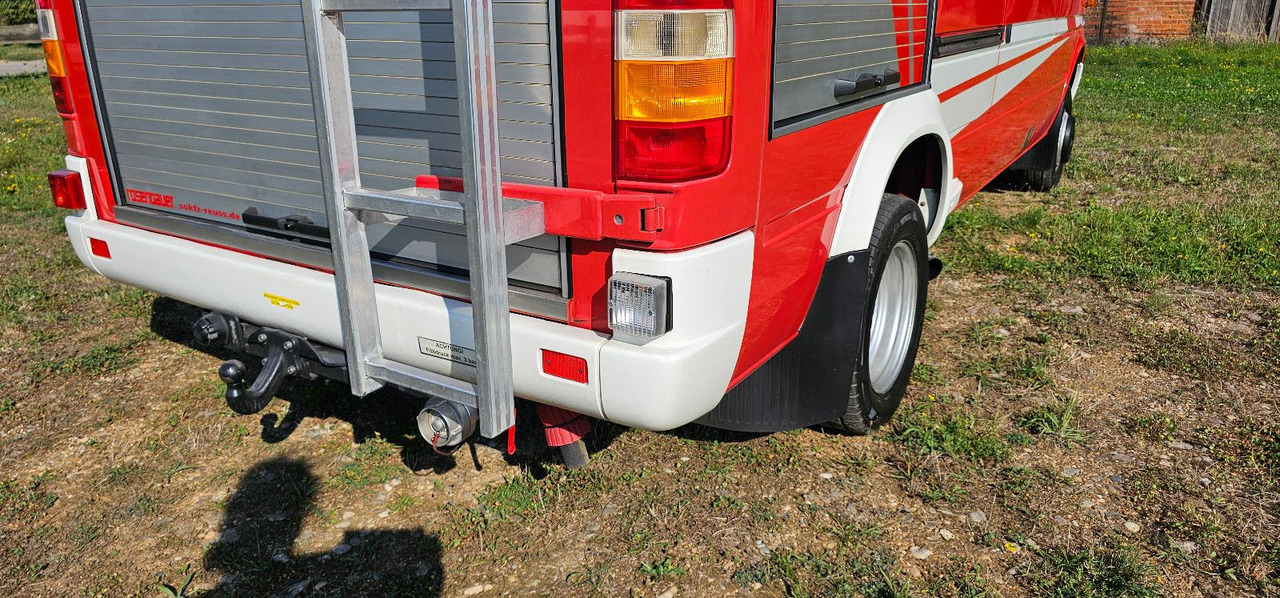 Mercedes-Benz Allrad Sprinter 416 Feuerwehr 4x4 VAN lízing Mercedes-Benz Allrad Sprinter 416 Feuerwehr 4x4 VAN: 8 kép.