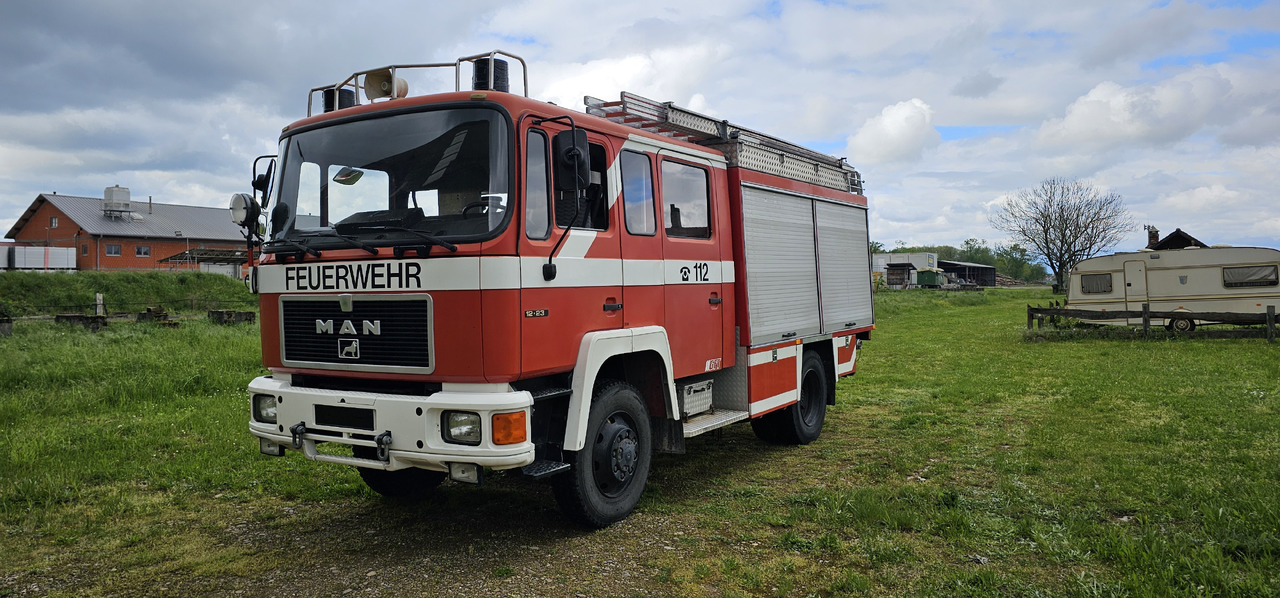 MAN 12.232 Feuerwehr Firetruck Autobomba - Tűzoltóautó: 3 kép. MAN 12.232 Feuerwehr Firetruck Autobomba - Tűzoltóautó: 3 kép.