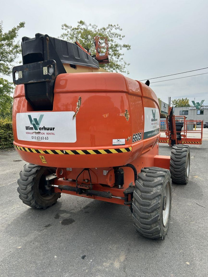JLG 660SJ (10886) - Teleszkópos emelő: 2 kép. JLG 660SJ (10886) - Teleszkópos emelő: 2 kép.