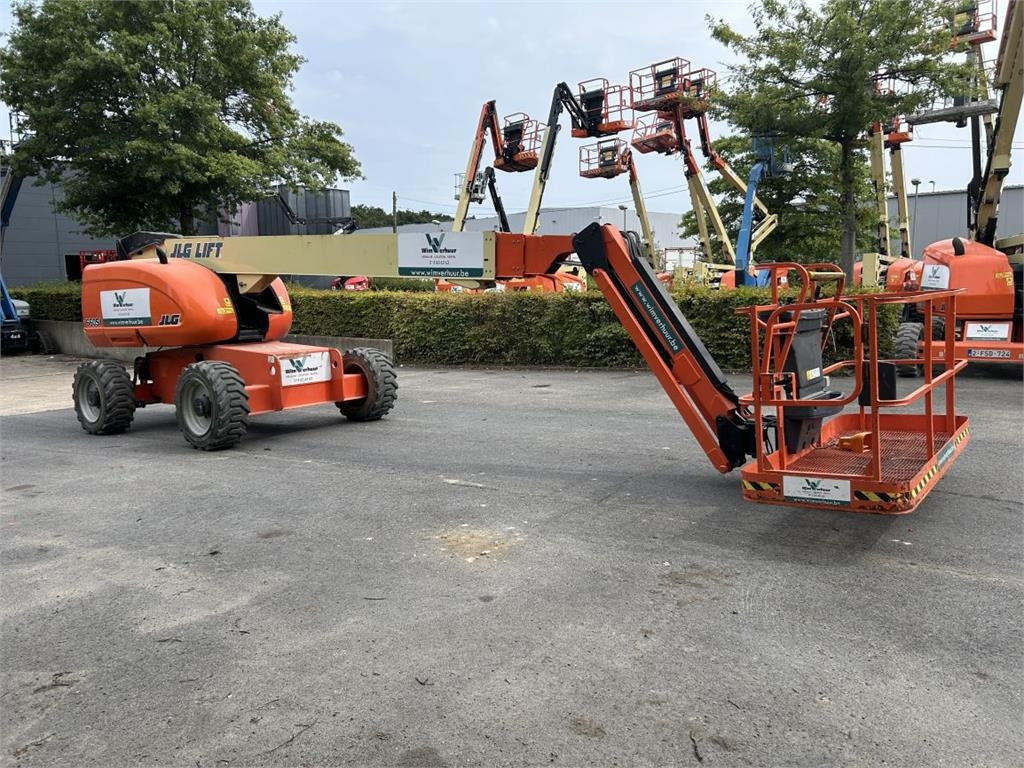JLG 660SJ (10886) - Teleszkópos emelő: 4 kép. JLG 660SJ (10886) - Teleszkópos emelő: 4 kép.