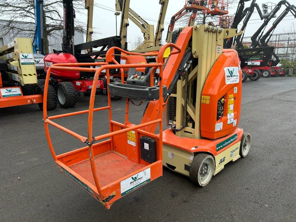 JLG Toucan 10 E - Személyemelő: 3 kép. JLG Toucan 10 E - Személyemelő: 3 kép.