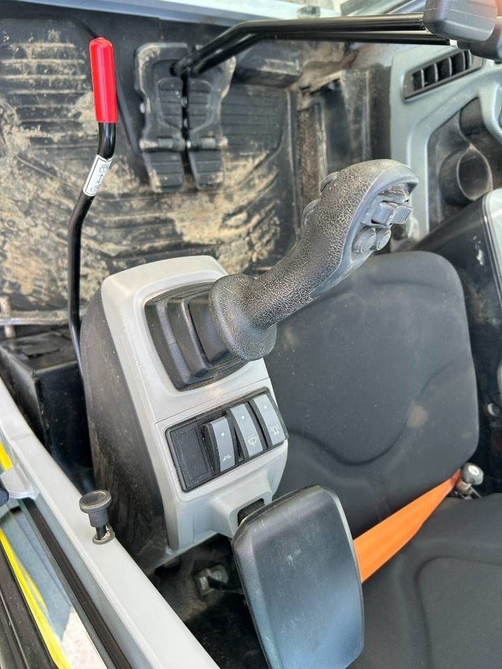 Minikotró Wacker Neuson EZ 26: 15 kép.